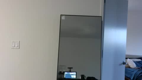 Snapshot of horus00 chatting on January 6, 12:57 pm Horus00 online show from January 6, 12:57 pm