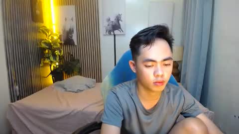 Snapshot of hot_8inchtwink chatting on October 19, 5:01 am Rylle online show from October 19, 5:01 am
