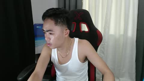 Snapshot of hot_8inchtwink chatting on September 11, 5:50 am Rylle online show from September 11, 5:50 am