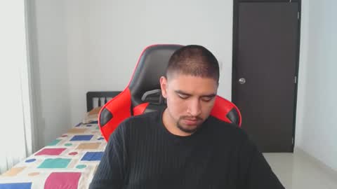 hot__husbands online show from February 21, 7:10 pm