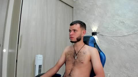 hot bad boy69 online show from June 25, 9:19 pm
