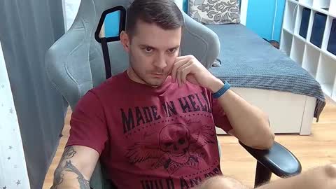 hot_cap_77 online show from November 27, 5:05 pm