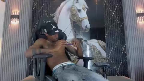 hot_golden_black online show from September 18, 1:07 am