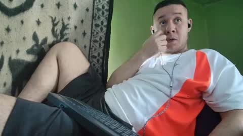 hot_guy36 online show from June 8, 3:02 pm