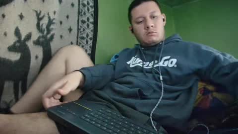 hot_guy36 online show from March 27, 4:08 pm