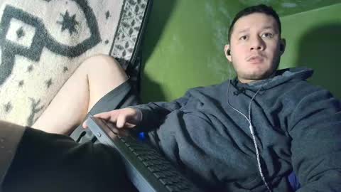 hot_guy36 online show from December 21, 3:14 am