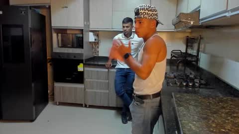 Vanesa Oliver and Andrew online show from November 7, 11:19 pm