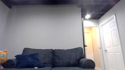 hot_sexy_man_in_the_van online show from October 23, 6:22 pm