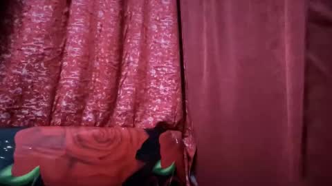 hotasian_jerome online show from April 6, 9:43 am