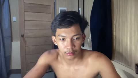 hotasian_jerome online show from April 19, 6:10 pm