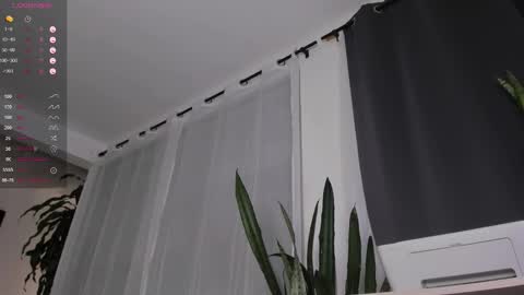 Snapshot of hotay_ chatting on October 2, 1:53 am Andrew xdres08 online show from October 2, 1:53 am