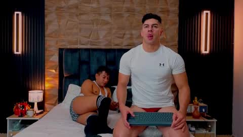 Snapshot of hotfuckers4uu chatting on September 26, 3:32 pm felipe marcello online show from September 26, 3:32 pm
