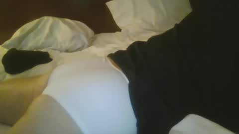 Snapshot of hotguynpanties chatting on December 23, 10:53 am hotguynpanties online show from December 23, 10:53 am