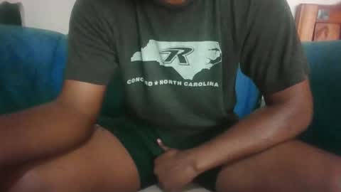 hotguyy001 online show from September 30, 5:57 am