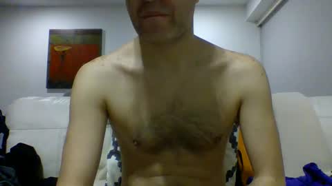 Snapshot of hotitan chatting on October 13, 4:29 am hottitan twitter Marianoshcam online show from October 13, 4:29 am
