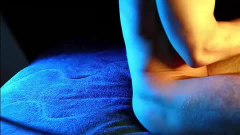 Hotlatinking online show from January 10, 11:09 pm