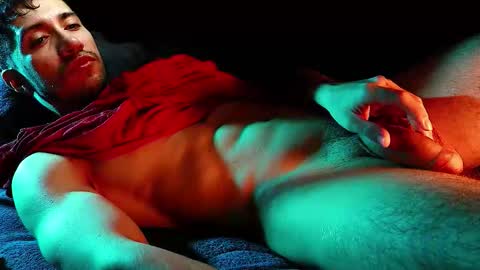 Hotlatinking online show from March 21, 8:19 am