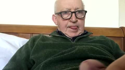 Snapshot of hotmuff99 chatting on February 27, 2:32 pm hotmuff99 online show from February 27, 2:32 pm