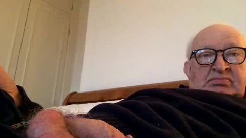 Snapshot of hotmuff99 chatting on February 2, 4:54 pm hotmuff99 online show from February 2, 4:54 pm