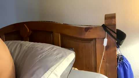 hottiewithabody101 online show from April 23, 1:02 pm