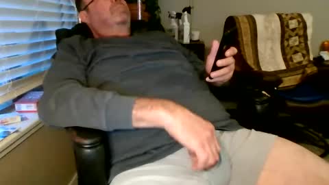 Hottop 1981 online show from April 24, 1:41 am