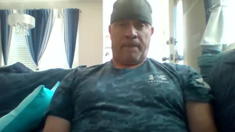 hotyummycock69 online show from April 27, 7:19 pm