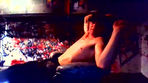 Snapshot of howbowdadareboy33 chatting on January 20, 7:46 pm ask me online show from January 20, 7:46 pm