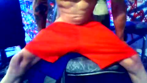 Snapshot of howbowdadareboy33 chatting on February 9, 4:36 am ask me online show from February 9, 4:36 am
