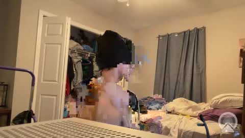 hrisner32 online show from March 13, 12:57 pm