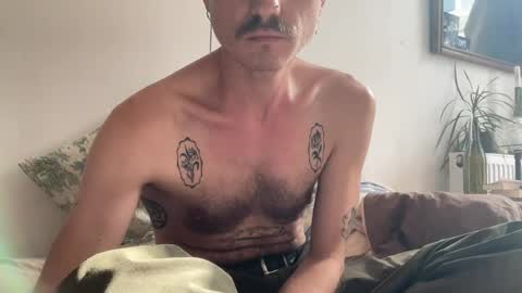 Hug online show from July 23, 3:53 pm