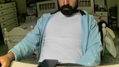 hugeveiny online show from April 23, 3:58 pm