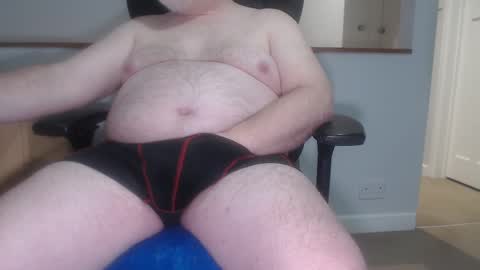 Snapshot of huggie_bear69 chatting on March 3, 8:50 pm Huggie Bear online show from March 3, 8:50 pm