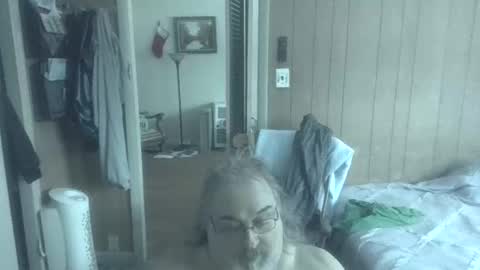 lonely huggy bear online show from March 20, 3:27 pm