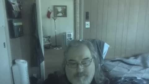 lonely huggy bear online show from April 26, 2:14 pm