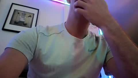 Hugo online show from November 5, 11:29 pm