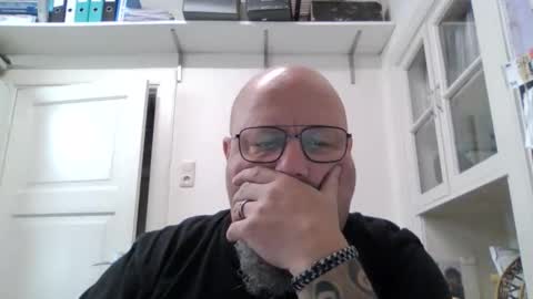 hukjisda online show from November 21, 1:10 pm