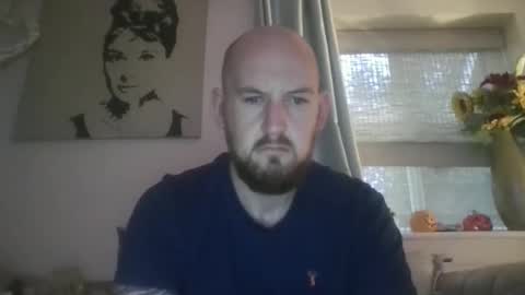 Hunghorny2630 online show from October 7, 7:01 am