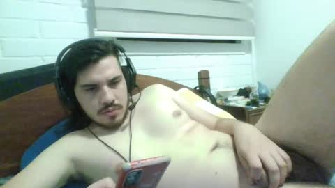 Snapshot of hungweeb chatting on January 25, 5:51 am Rod online show from January 25, 5:51 am