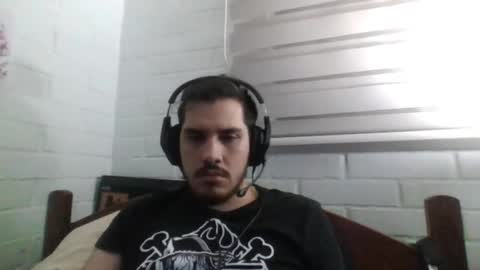 Snapshot of hungweeb chatting on March 6, 3:35 am Rod online show from March 6, 3:35 am
