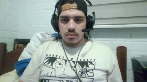Snapshot of hungweeb chatting on February 10, 2:19 am Rod online show from February 10, 2:19 am