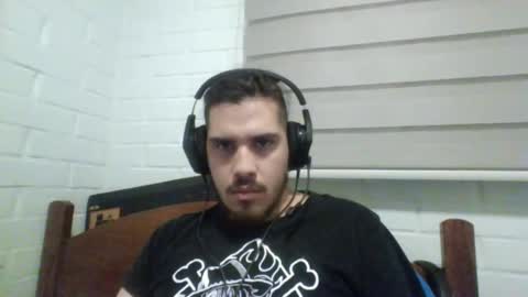 Snapshot of hungweeb chatting on January 23, 1:41 am Rod online show from January 23, 1:41 am