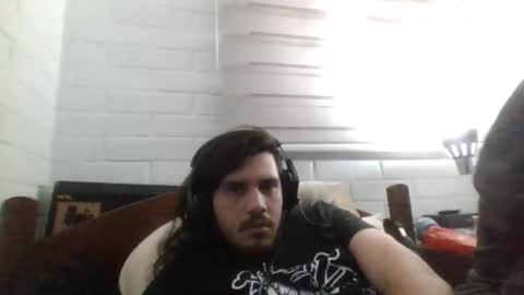 Snapshot of hungweeb chatting on March 8, 2:32 am Rod online show from March 8, 2:32 am