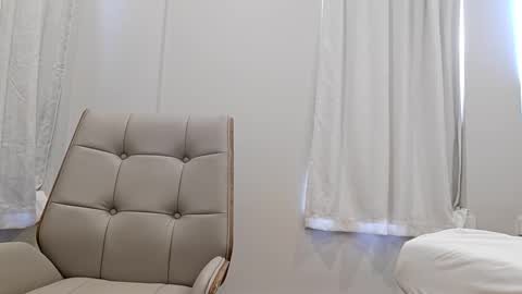 hungxpert online show from October 27, 8:00 pm