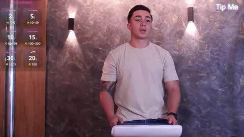 hunk_ryan online show from November 23, 3:45 pm