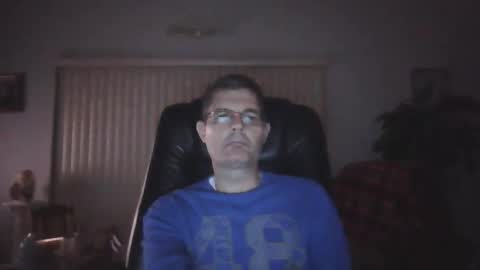 hunkmasclefad458 online show from November 17, 5:10 am