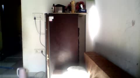 hunkster102 online show from February 8, 4:07 am