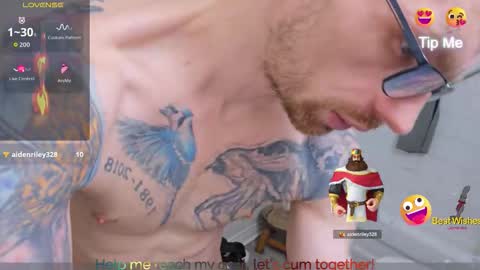 Wh8teboi online show from March 3, 4:25 pm