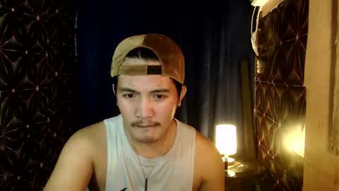 hunkylloyd online show from December 8, 9:35 am