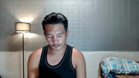 hunkylloyd online show from January 18, 7:32 am