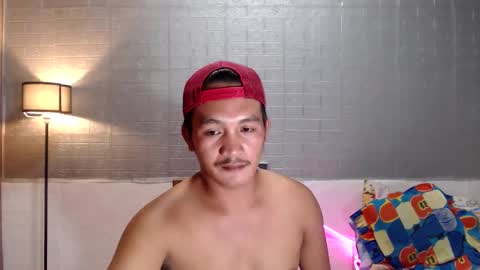 hunkylloyd online show from March 2, 7:37 am